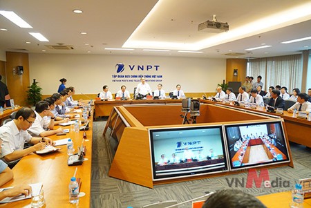 VNPT urged to become key IT group 