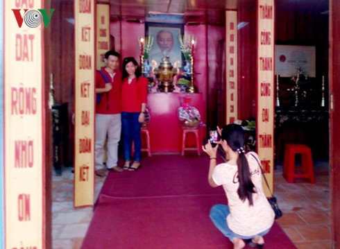 Tourists flock to President Ho Chi Minh memorial temple in Tra Vinh