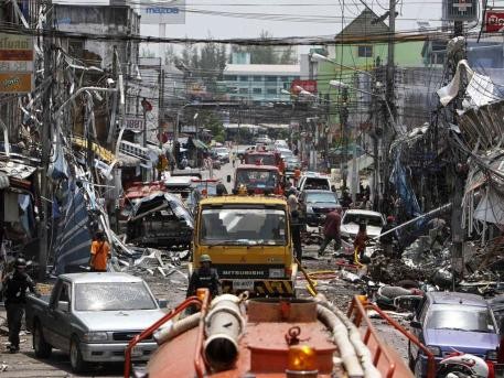 Mindestens 14 Tote bei Bombenanschlägen im Süden Thailands