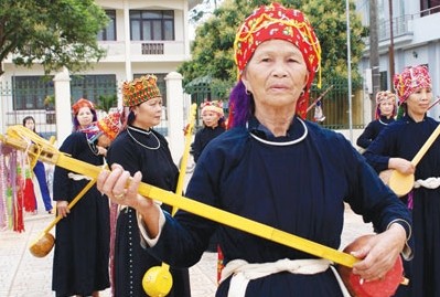 Halong Karneval-eine Kulturveranstaltung