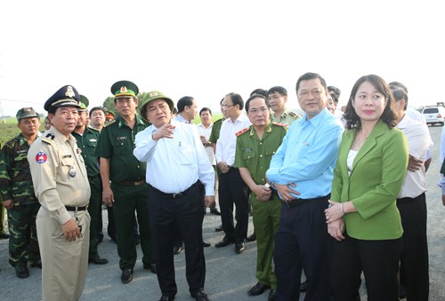 Vizepremierminister Nguyen Xuan Phuc tagt in der Provinz An Giang