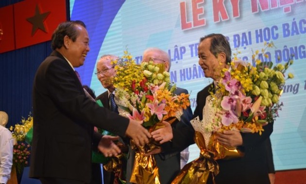 Vizepremierminister Truong Hoa Binh zu Gast beim 60. Gründungstag der TU in Ho Chi Minh Stadt