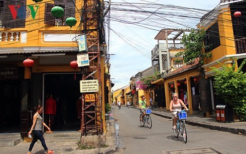 Fast 13 Millionen internationale Touristen besuchen Vietnam im Jahr 2017