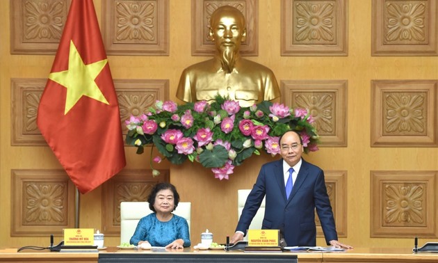 Premierminister Nguyen Xuan Phuc lobt die effektive Aktivität des Stipendienfonds Vu A Dinh 