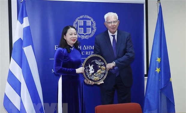 Vizestaatspräsidentin Vo Thi Anh Xuan beendet den Besuch in Griechenland