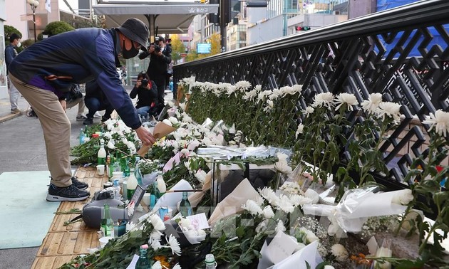 Südkorea veranstaltet Gedenken an Opfer der Massenpanik in Seoul