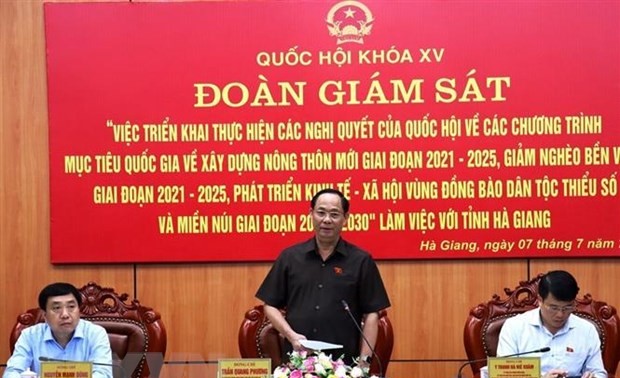 Vizeparlamentspräsident Tran Quang Phuong tagt mit Provinzleitung in Ha Giang