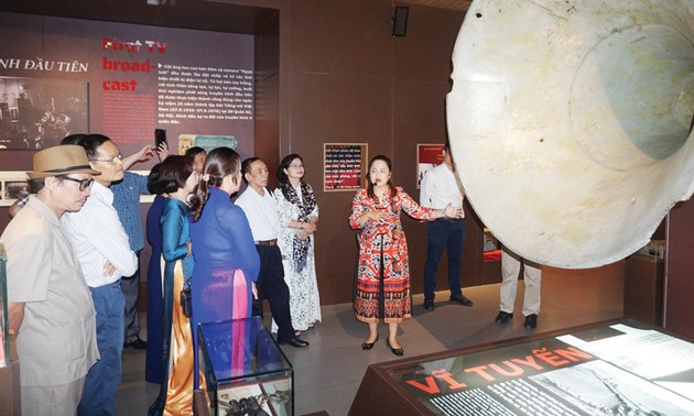 Vietnamesisches Pressemuseum stellt Geschichte des Journalismus durch Gegenstände vor