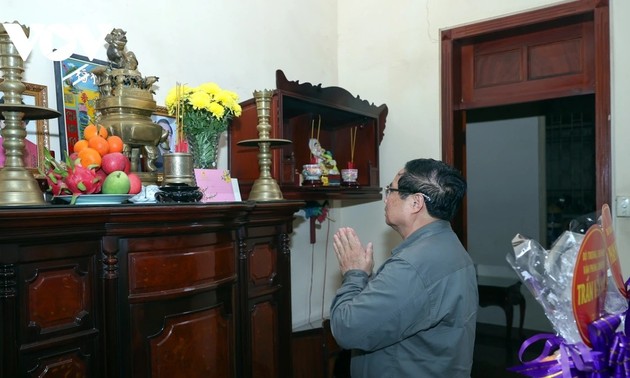 Premierminister Pham Minh Chinh gedenkt an verstorbenen Premierminister Phan Van Khai 