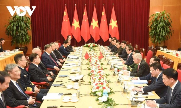 Premierminister Pham Minh Chinh trifft Chinas Partei- und Staatschef Xi Jinping
