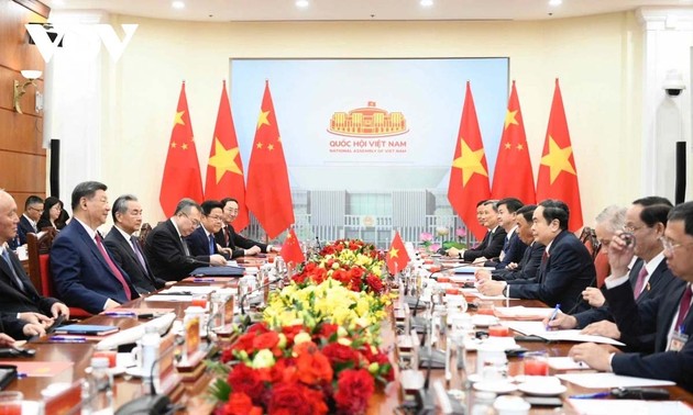 Parlamentspräsident Tran Thanh Man trifft Chinas Partei- und Staatschef Xi Jinping