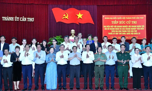 Premierminister Pham Minh Chinh trifft Wähler der Stadt Can Tho