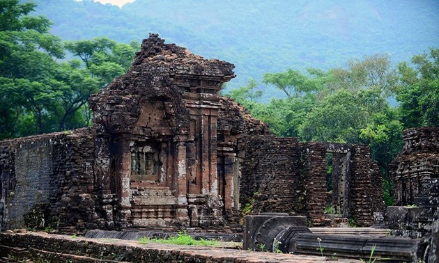 My Son’s Sanskrit inscriptions to be translated into Vietnamese, English