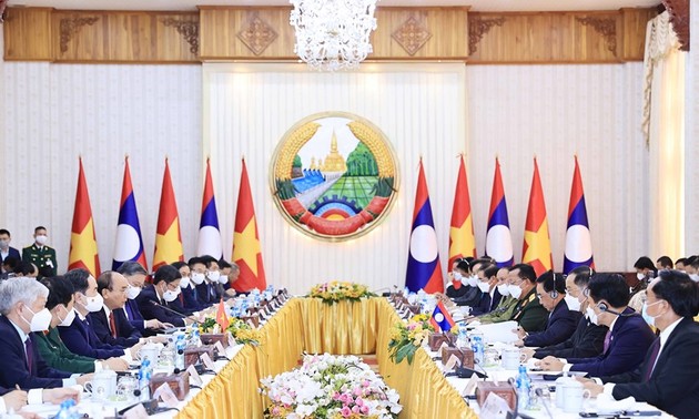 Vietnam, Laos to boost cooperation at multilateral forums