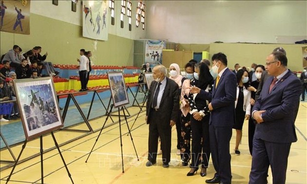 Photo exhibition marks anniversary of Vietnam-Algeria diplomatic ties