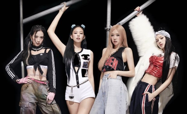 Blackpink tour organiser apologises over nine-dash line map