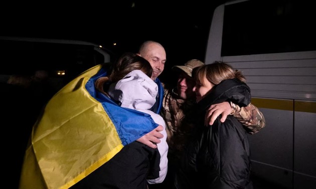 Russia, Ukraine each bring home 95 prisoners of war in swap brokered by UAE