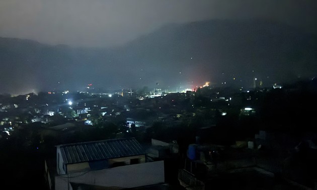 Pakistan vows retaliation after Indian strike over tourist deaths