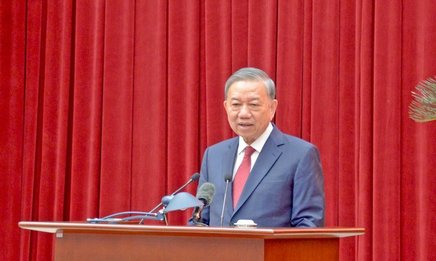 Core content of 14th National Party Congress documents must be institutionalized in 2026: Party leader