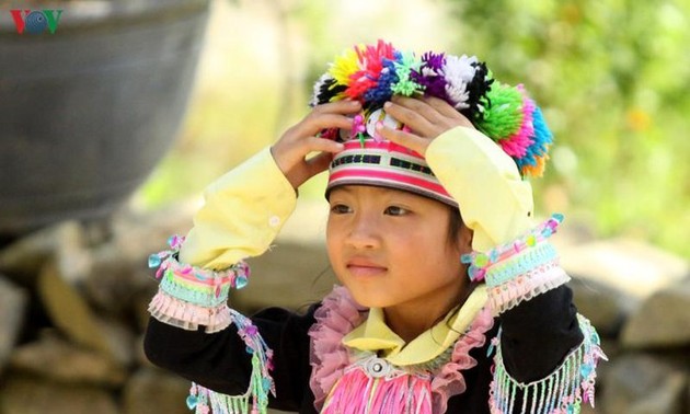 ประเพณี “búa phàn tziu” ของเผ่าเย้าเตี่ยนในจังหวัดเซินลา