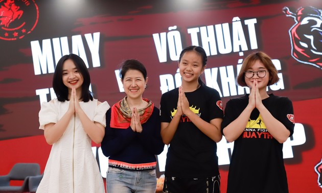 มหาวิทยาลัย FPT ร่วมกับสถานเอกอัครราชทูตไทย ณ กรุงฮานอย จัดงานเวิร์คช็อป “แม่ไม้มวยไทยและศิลปะการต่อสู้” 