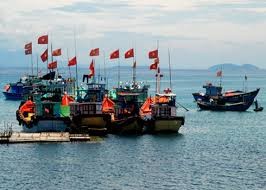 Trade unions support fishermen at sea