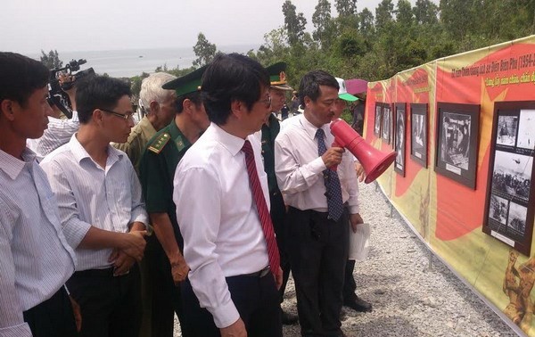 Photo exhibition featuring Dien Bien Phu victory in Quang Binh