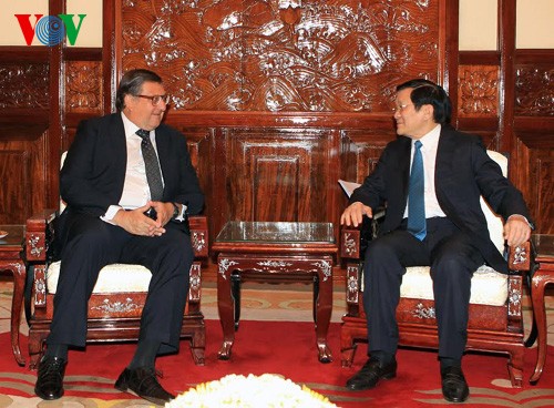 President receives outgoing Chilean ambassador