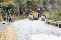  芒姜县大搞公路建设