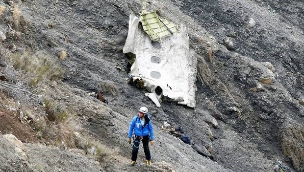 Frankreich veröffentlicht Ergebnisse der Auswertung des Flugschreibers des verunglückten Flugzeuges 