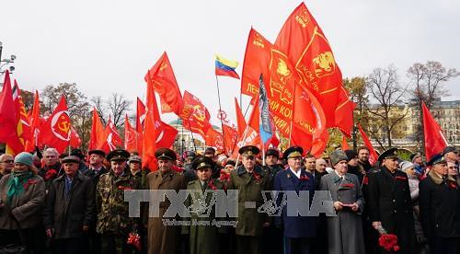 Russische Oktoberrevolution: Feier der Vergangenheit, der Gegenwart und der Zukunft