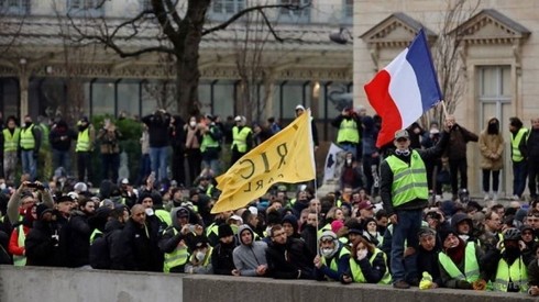 Frankreich: Gelbwesten demonstrieren wieder