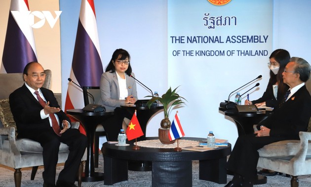 Staatspräsident Nguyen Xuan Phuc trifft den thailändischen Parlamentspräsidenten