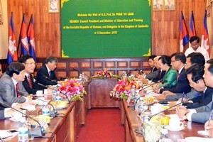 Vietnam, Cambodia strengthen education cooperation