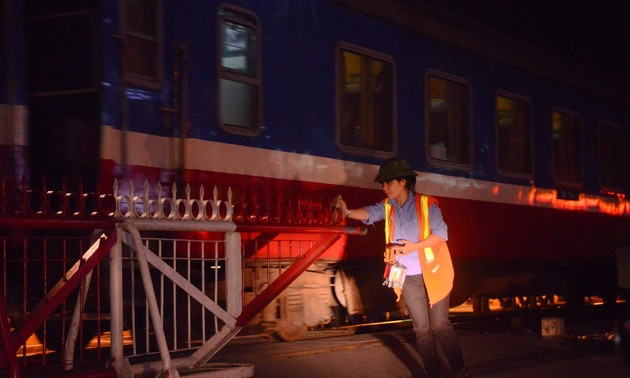 Guardianes de las barreras ferroviarias, quienes contribuyen a proteger la seguridad vial