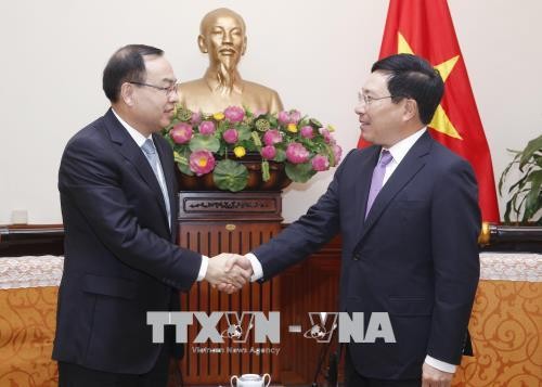 Vietnam aspira a fortalecer la cooperación con las localidades chinas