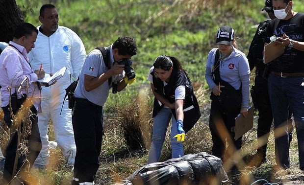 Hallan 19 cuerpos en Ixtlahuacán, México 