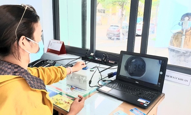 Universidad de Da Nang crea medidor de temperatura corporal a distancia