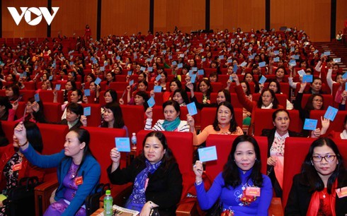 Más consolidada la posición de la mujer en las actividades políticas