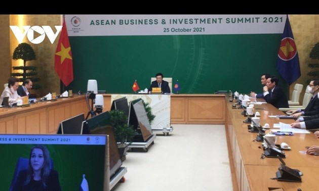 Vicepremier vietnamita interviene en la Cumbre de Inversiones y Negocios de la ASEAN 2021