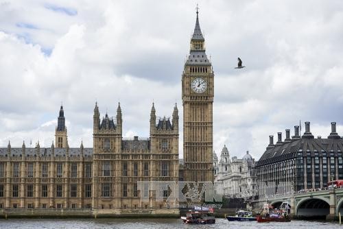 UK House of Commons approves Brexit timetable 