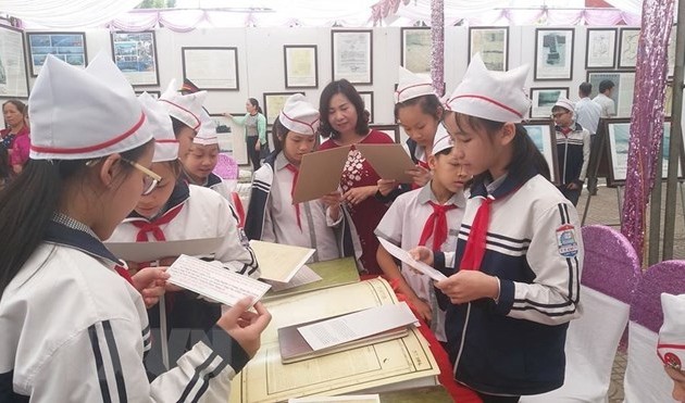 Hoang Sa, Truong Sa exhibition opens in Hoa Binh