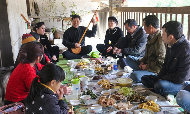 동북 접경지역 따이 (Tày)족 설날 풍속