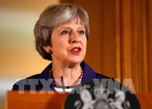 Theresa May joue les équilibristes sur l'union douanière