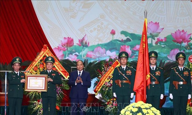 Nguyên Xuân Phuc à la Journée traditionnelle des garde-frontières