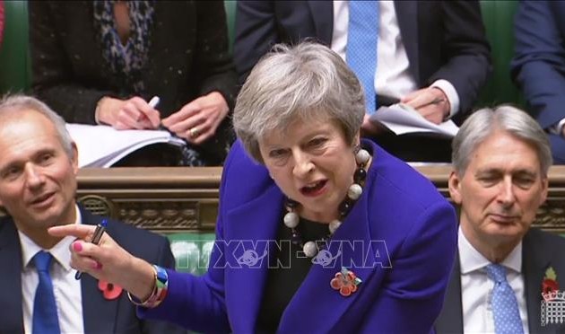 Brexit: Theresa May convoque une réunion de «crise» avant une semaine cruciale