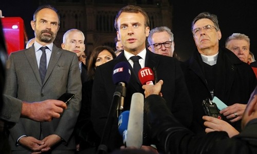 Notre-Dame de Paris : Macron promet que la cathédrale sera rebâtie  