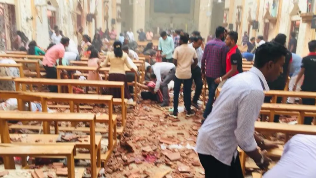 Pâques: six explosions dans des hôtels et des églises du Sri Lanka font plus de 130 morts 