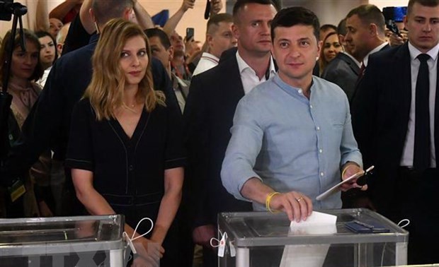 Législatives en Ukraine (estimation): score record pour le parti du président Zelensky 