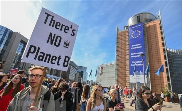 Plus d'un million de jeunes dans les rues du monde pour le climat